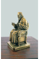 Statua Padre Pio seduto