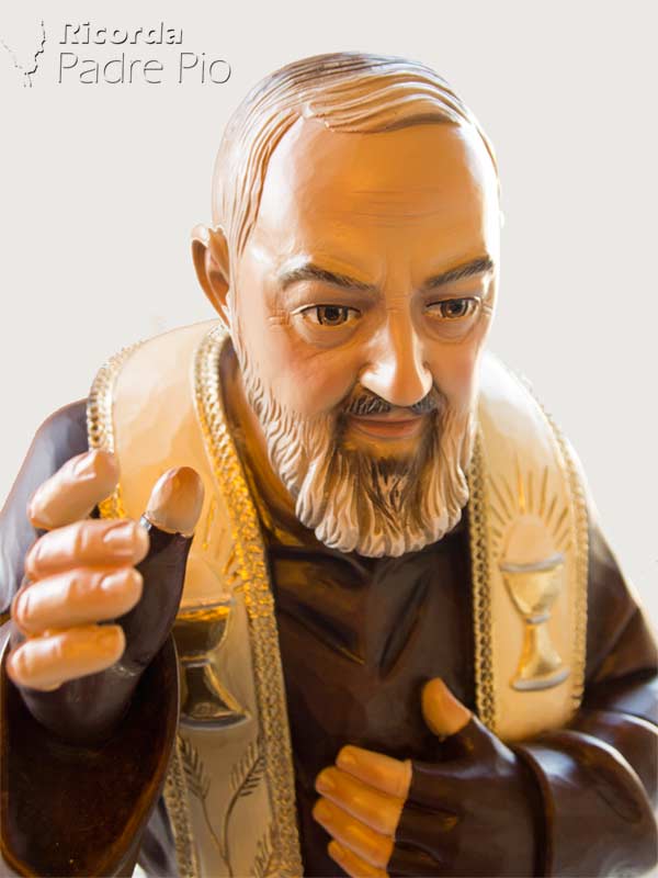 Statua Padre Pio Benedicente con stola color 92cm