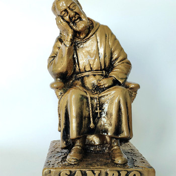 Statua Padre Pio seduto 22cm