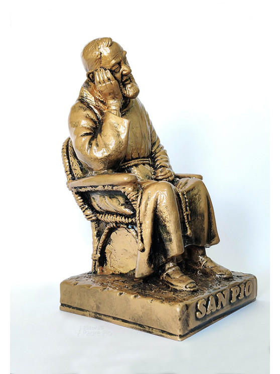 Statue of Padre Pio's , 8,7in blessing sitting